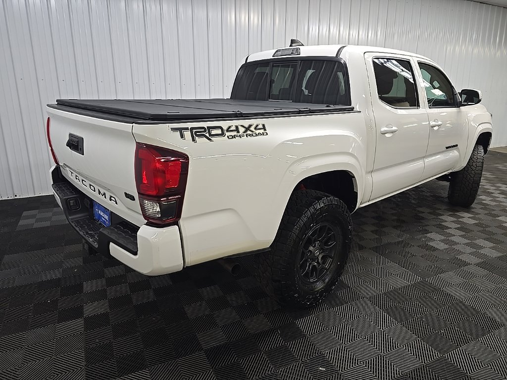 Used 2022 Toyota Tacoma SR AWD/4WD image 10