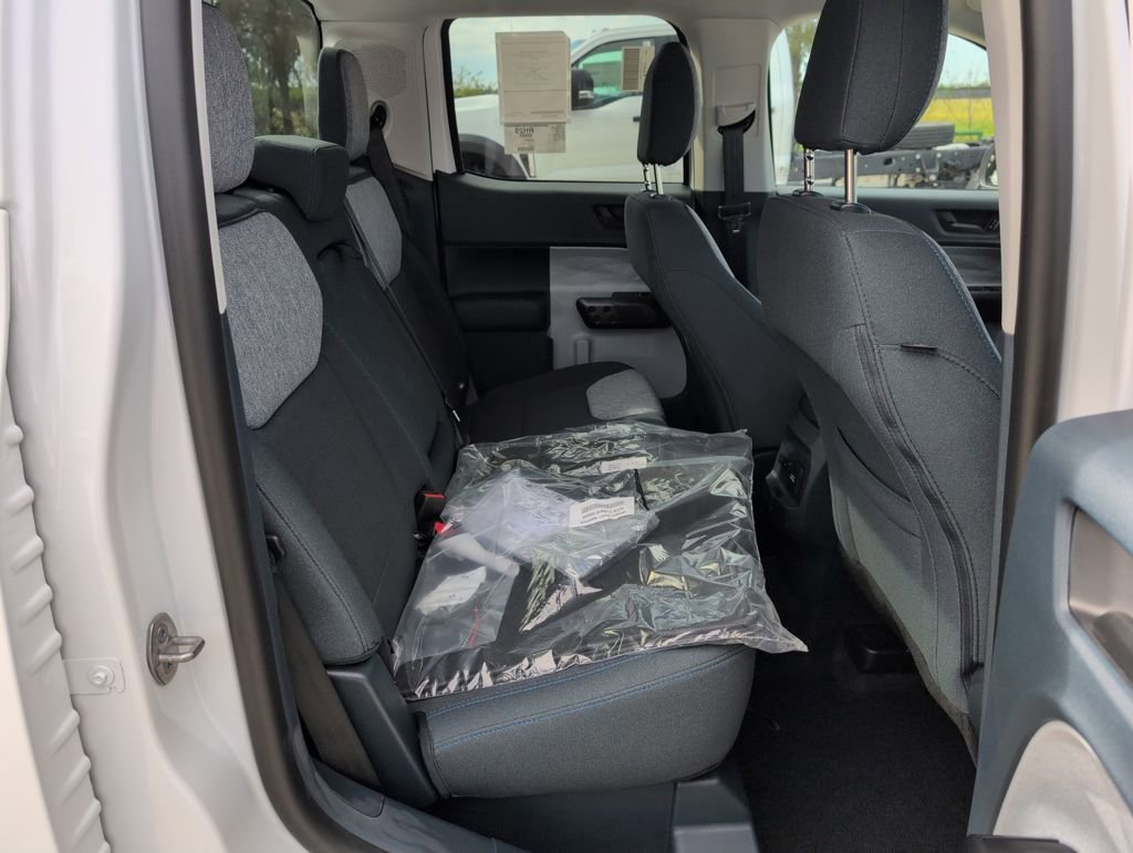 New 2025 Ford Maverick XLT w/ XLT Luxury Package AWD/4WD image 13