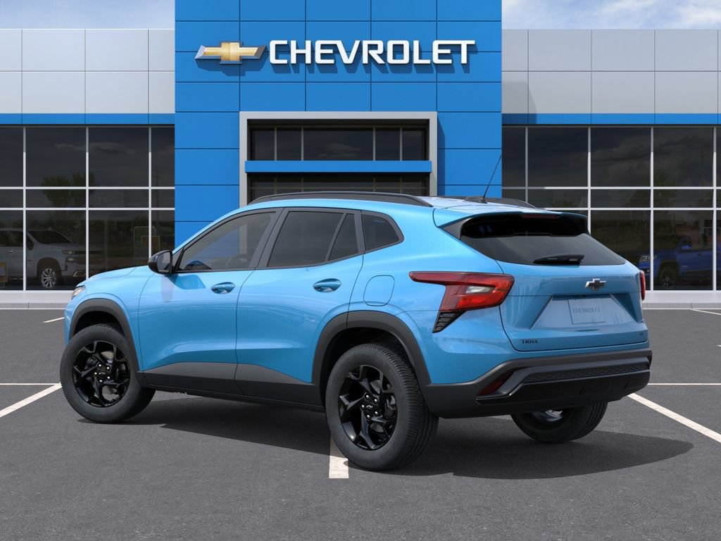 New 2026 Chevrolet Trax LT w/ Driver Confidence Package FWD image 3