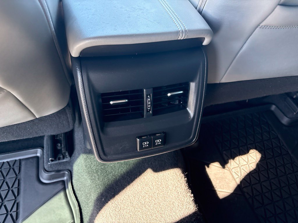 Used 2020 Toyota Avalon XLE FWD image 18