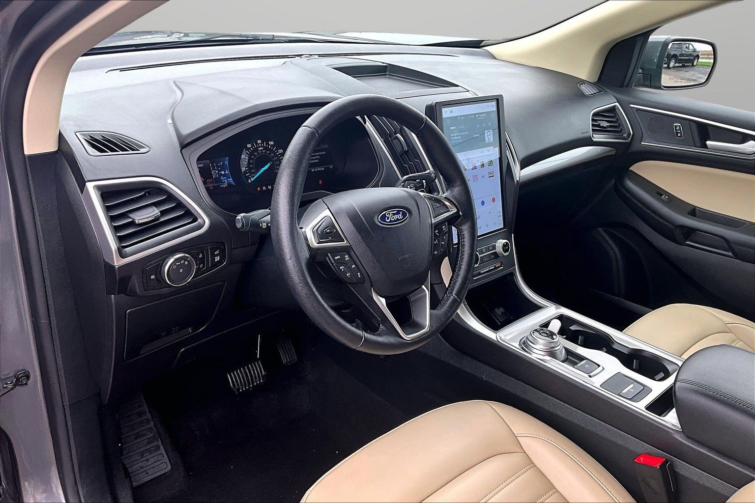 Used 2024 Ford Edge SEL w/ Convenience Package image 19