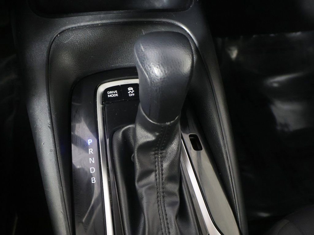 Used 2023 Toyota Corolla LE image 39