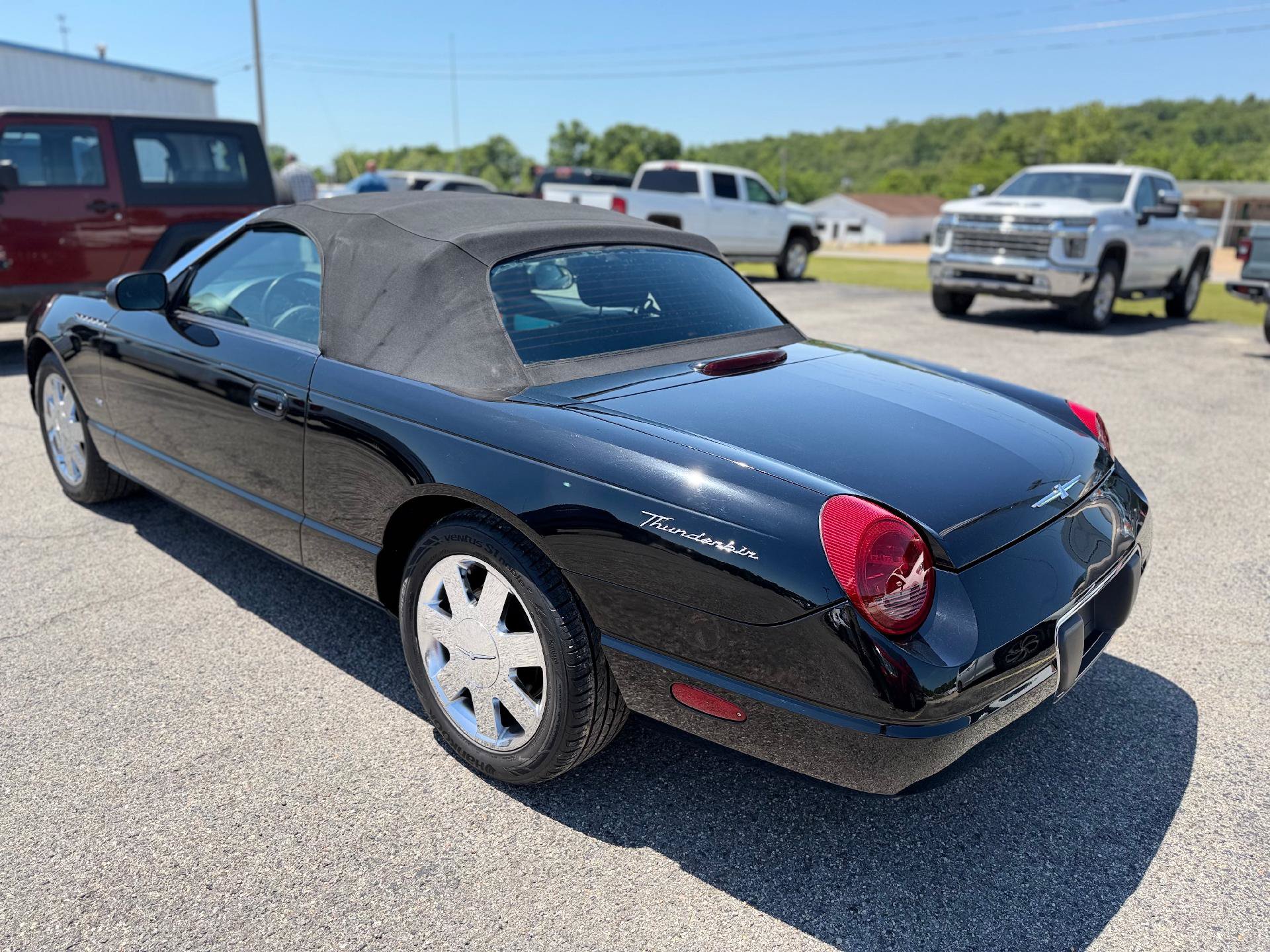 Used 2003 Ford Thunderbird RWD image 6
