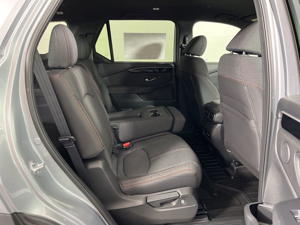 New 2026 Honda Pilot Sport image 12