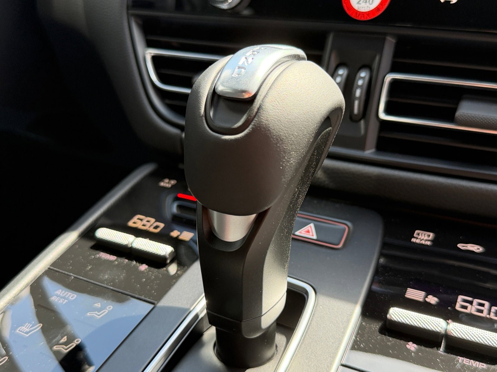 New 2026 Porsche Macan AWD/4WD image 26