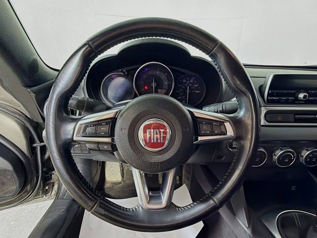 Used 2017 FIAT 124 Spider Classica image 12