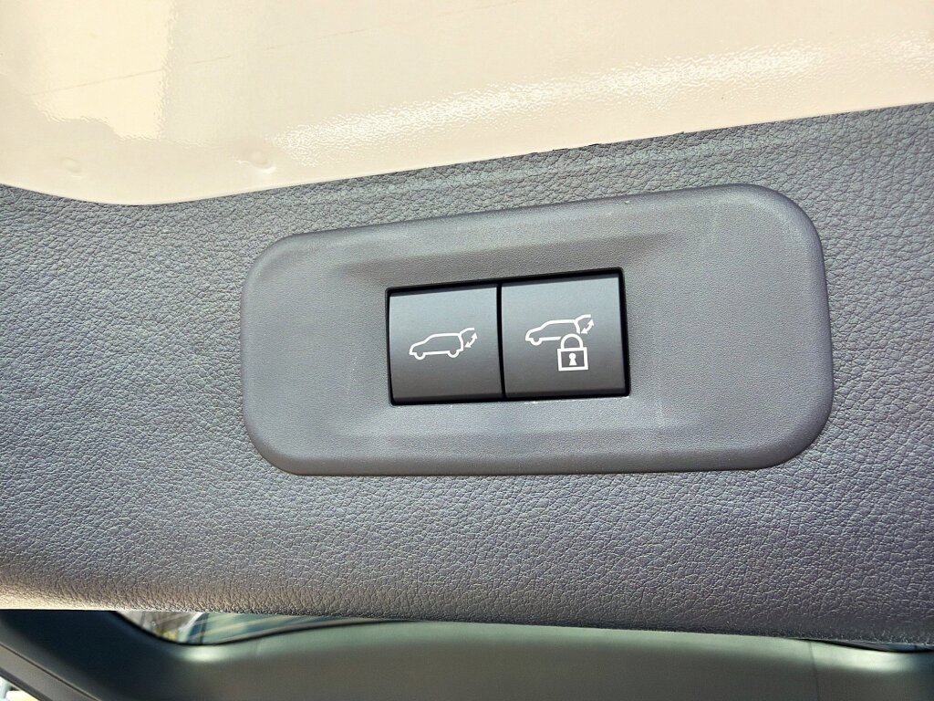 New 2026 Lexus TX 500h AWD image 15