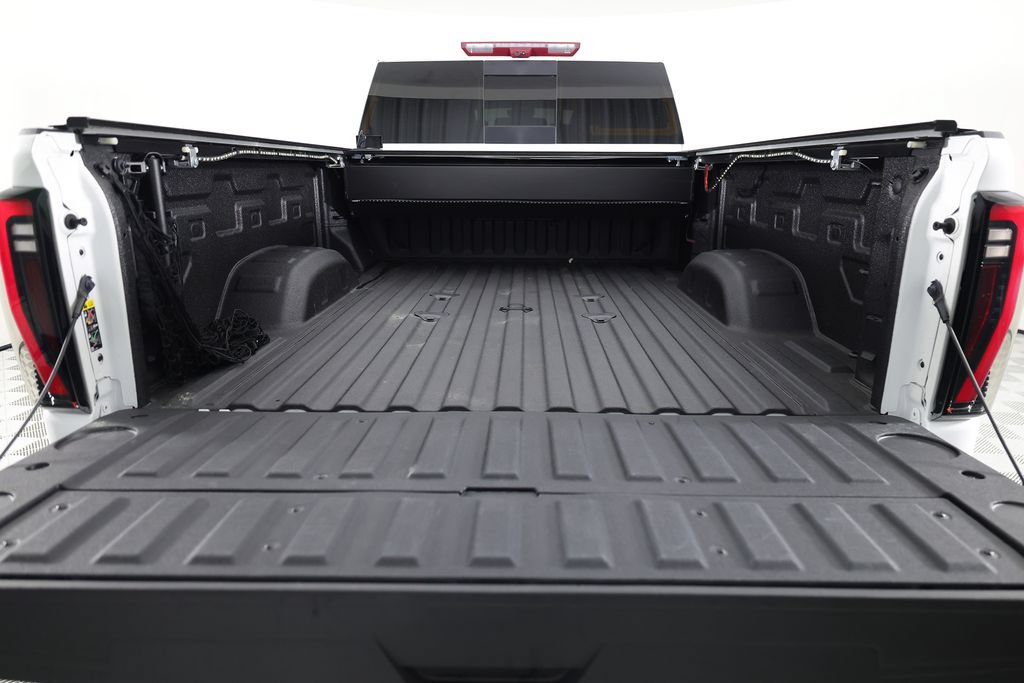 Used 2024 GMC Sierra 2500 AT4 w/ AT4 Premium Plus Package AWD/4WD image 7