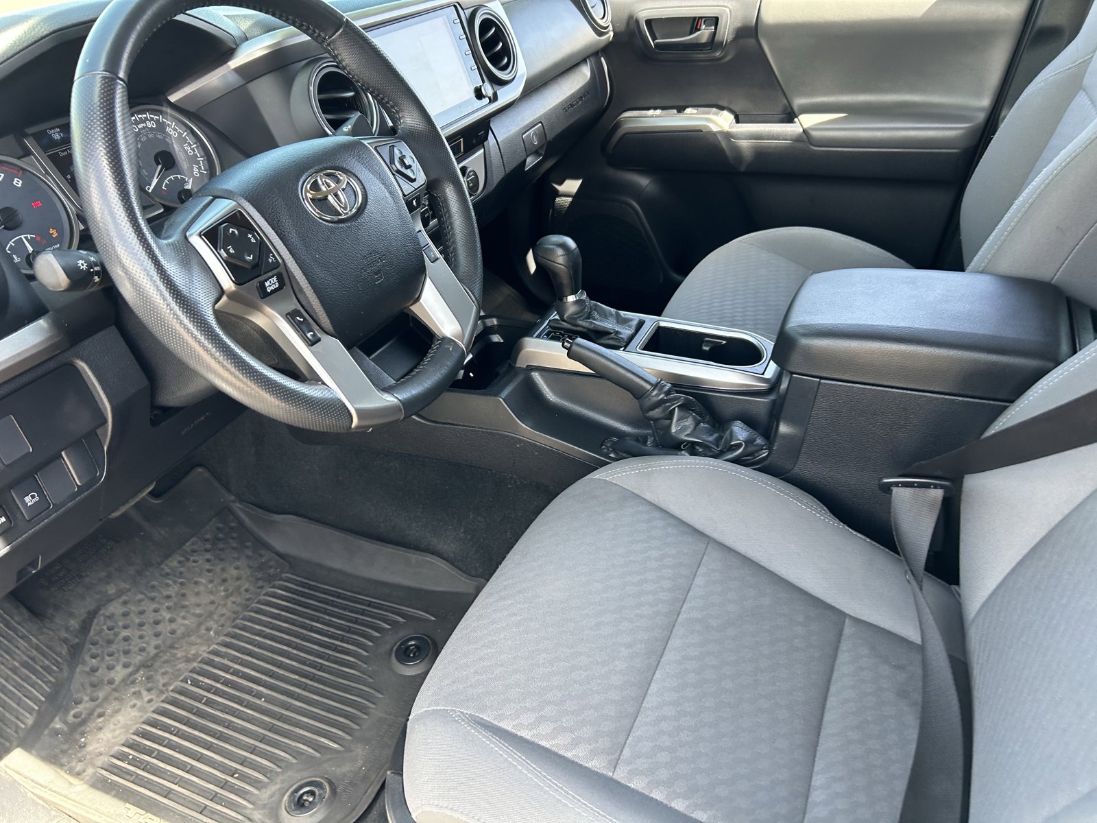 Used 2023 Toyota Tacoma SR5 AWD/4WD image 26