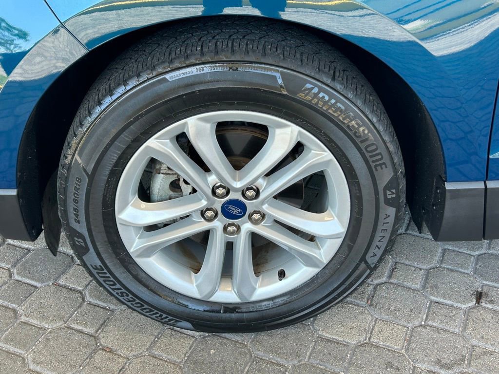 Used 2020 Ford Edge SEL w/ Cold Weather Package FWD image 16