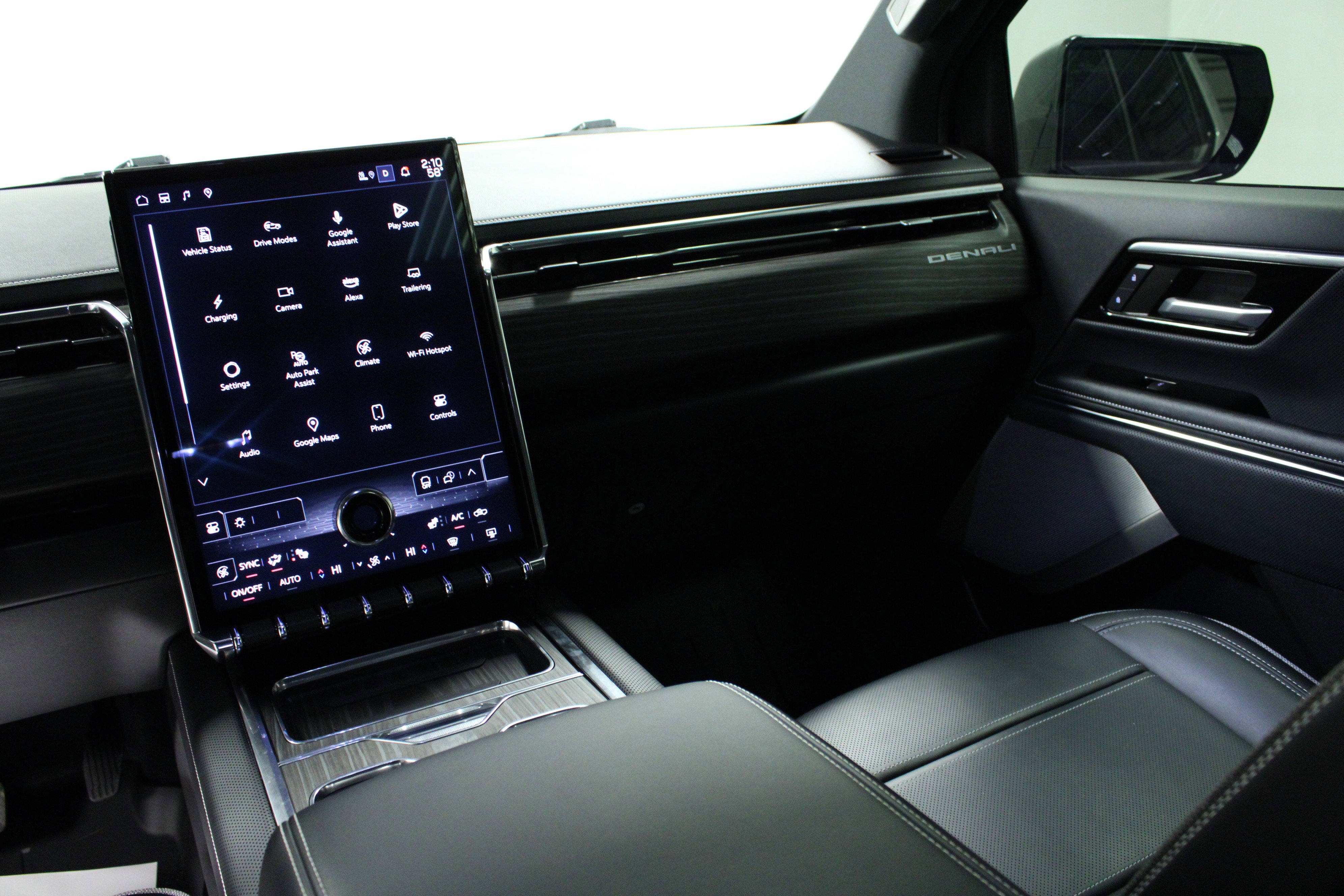 Used 2024 GMC Sierra EV Denali image 19