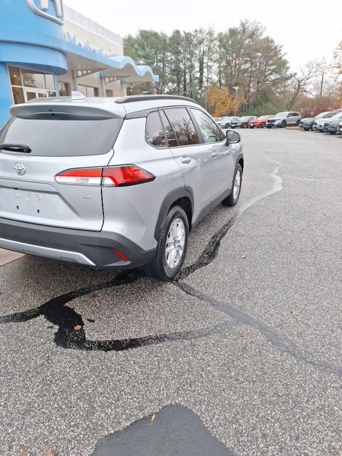 Used 2024 Toyota Corolla Cross LE image 7