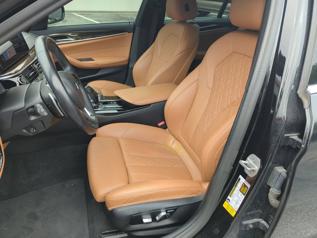 Used 2021 BMW 540i RWD image 11