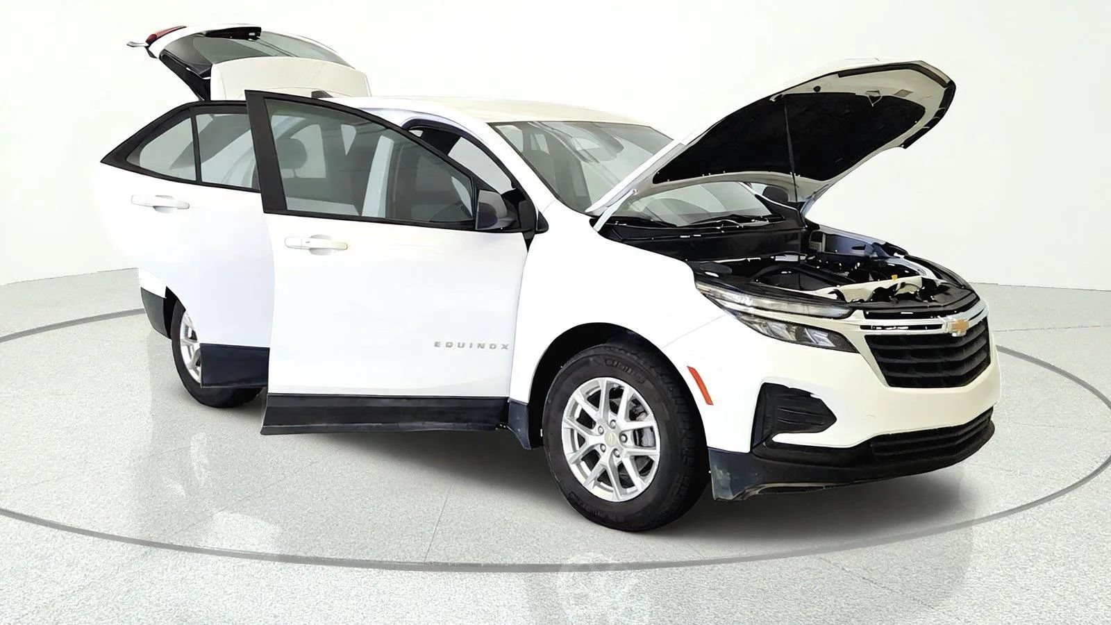 Used 2024 Chevrolet Equinox LS w/ Driver Confidence II Package FWD image 7