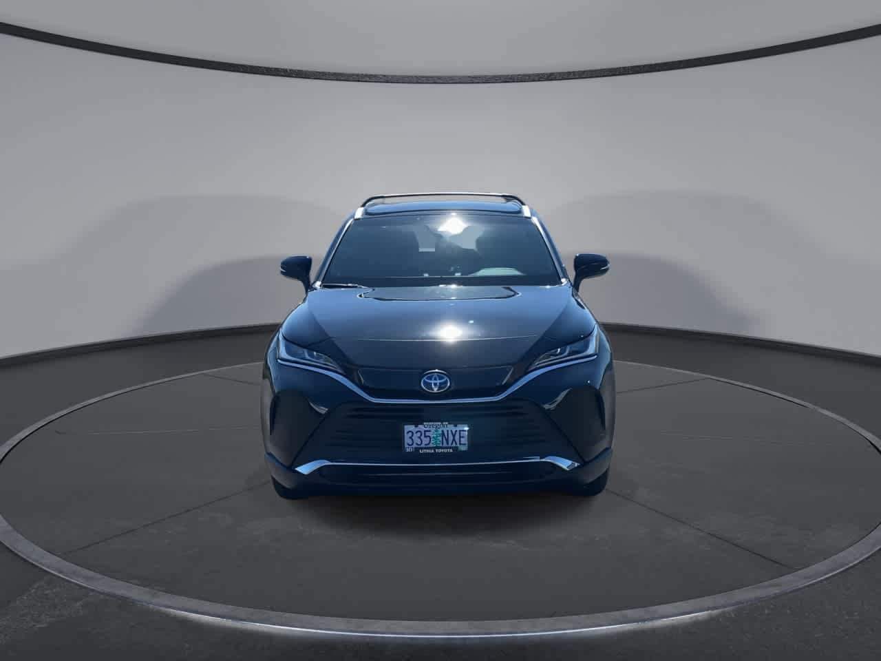 Certified 2022 Toyota Venza XLE AWD/4WD image 4