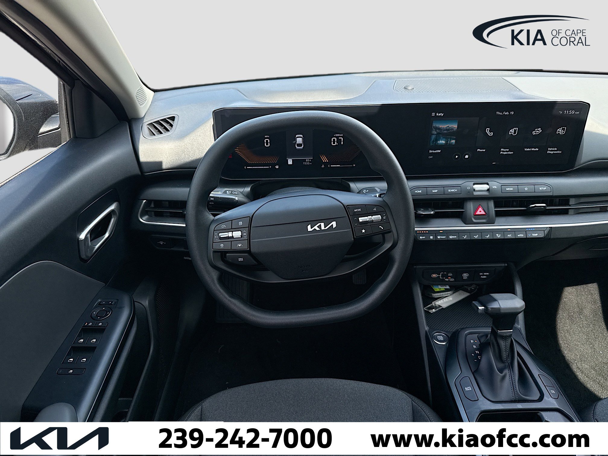 New 2025 Kia K4 LXS image 15