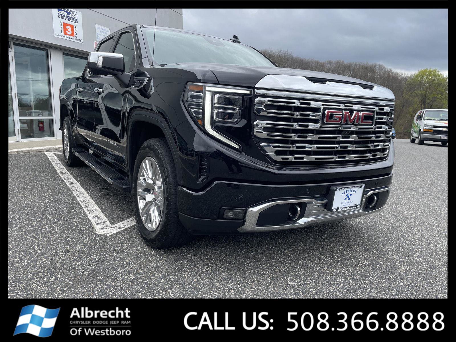 Used 2023 GMC Sierra 1500 Denali w/ Technology Package image 7