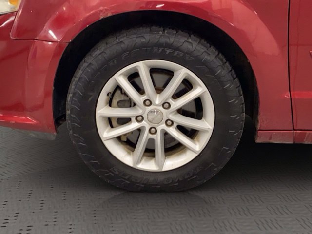 Used 2014 Dodge Grand Caravan SXT FWD image 14