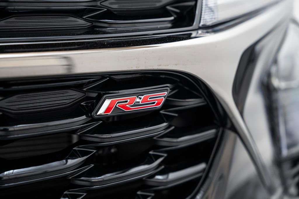 New 2026 Chevrolet Trax RS w/ Sunroof Package FWD image 13