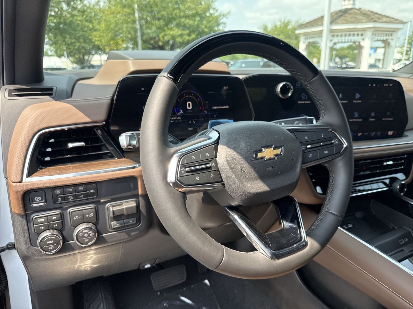 New 2026 Chevrolet Suburban High Country AWD/4WD image 13