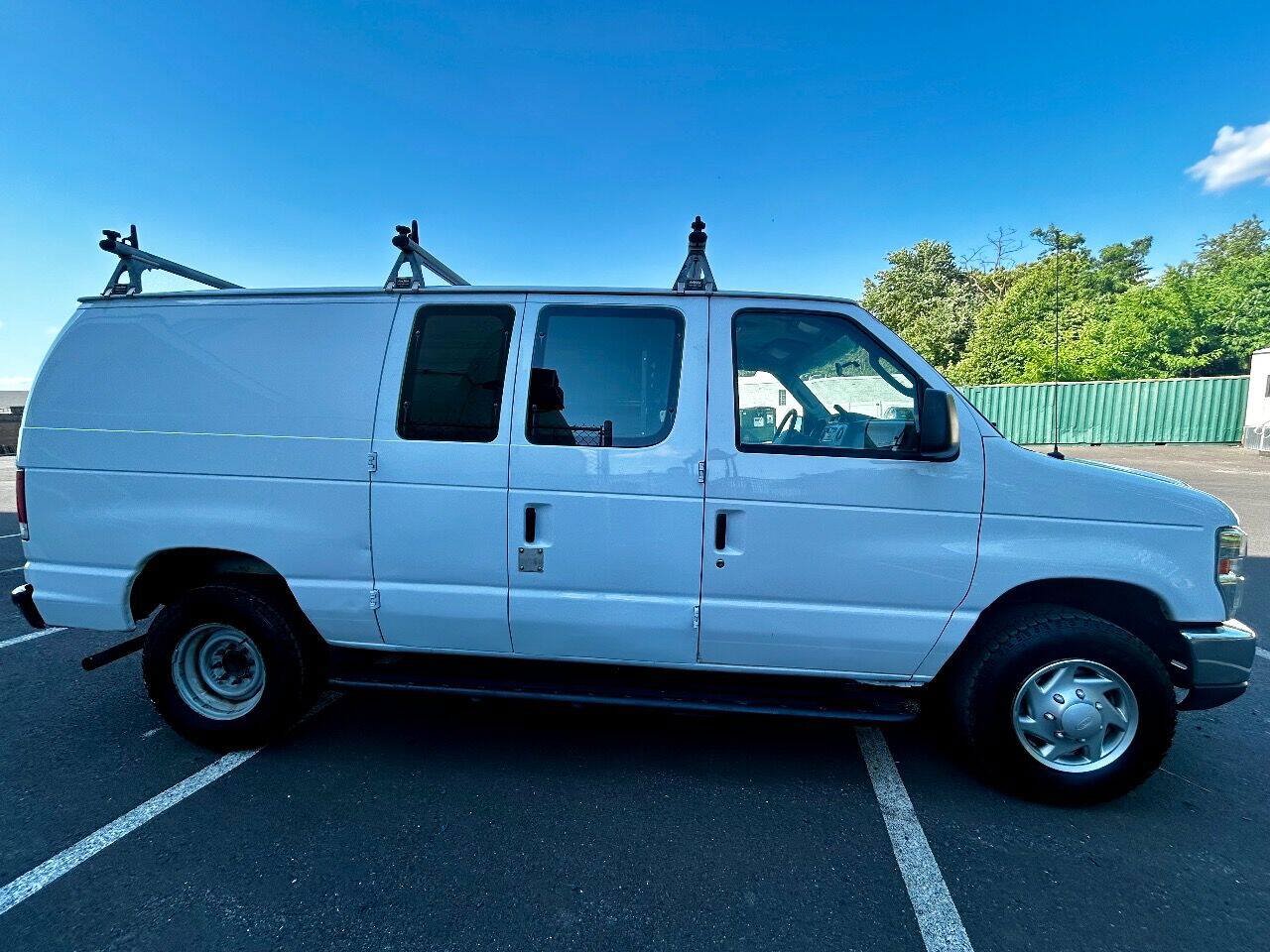 Used 2014 Ford E-250 and Econoline 250 w/ Power Group RWD image 6