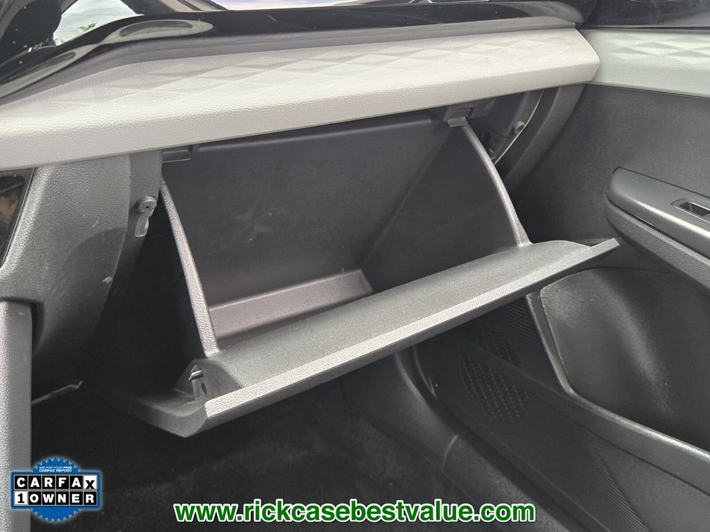 Used 2022 Volkswagen Taos S FWD image 21