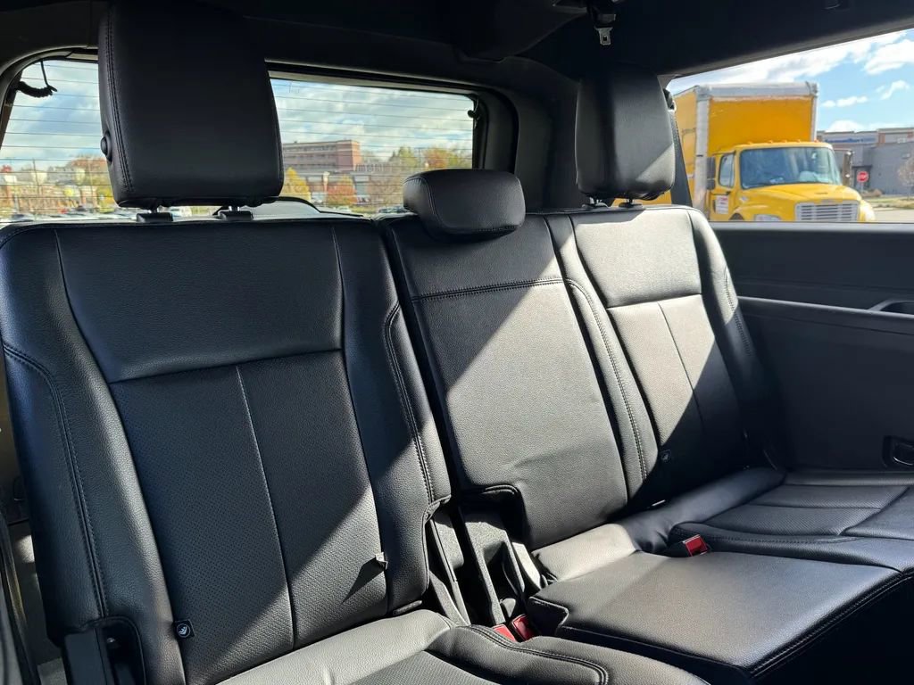 Used 2021 Ford Expedition Max XLT image 29