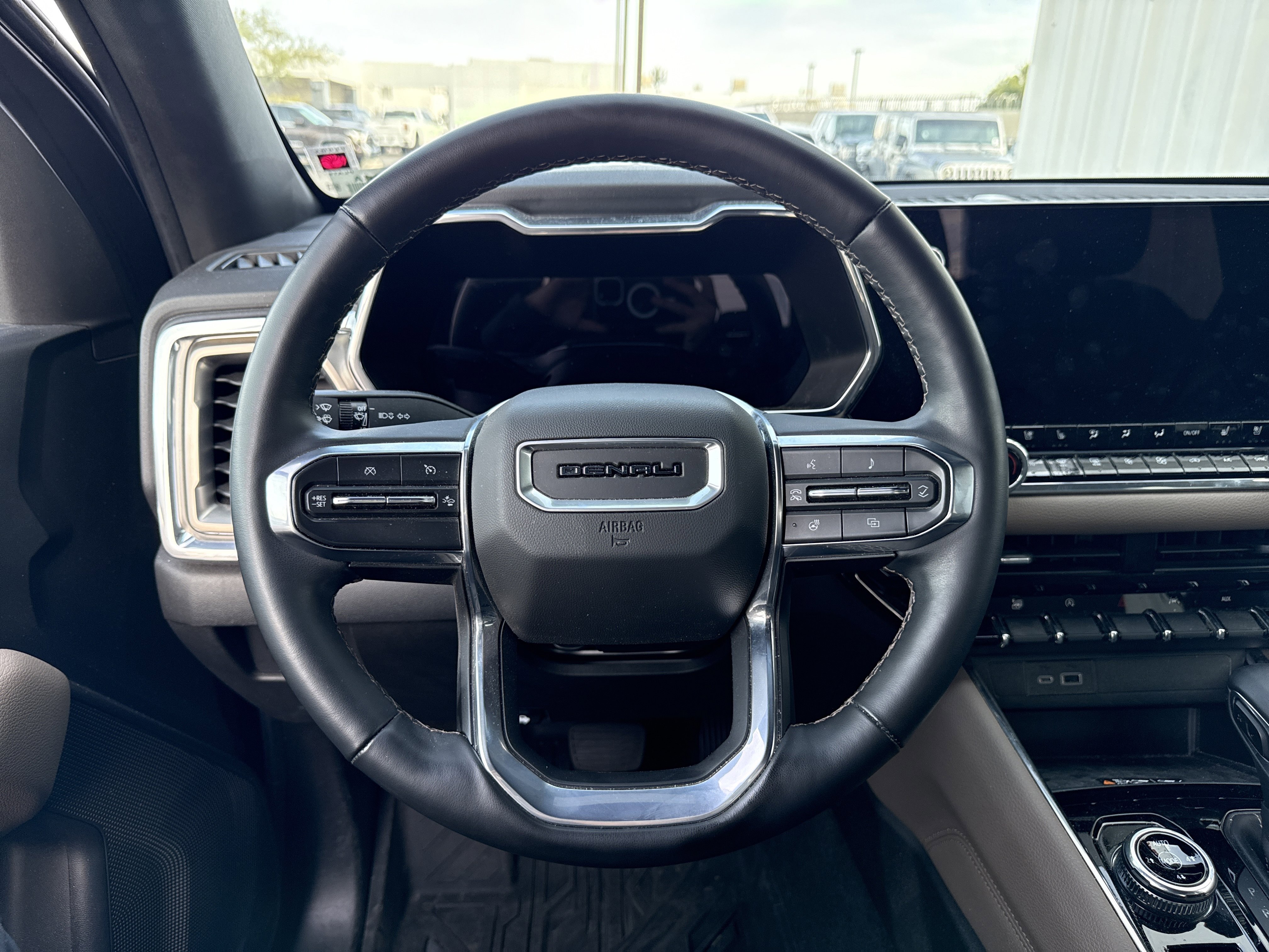 Used 2024 GMC Canyon Denali w/ LPO, Denali Black Edition image 17