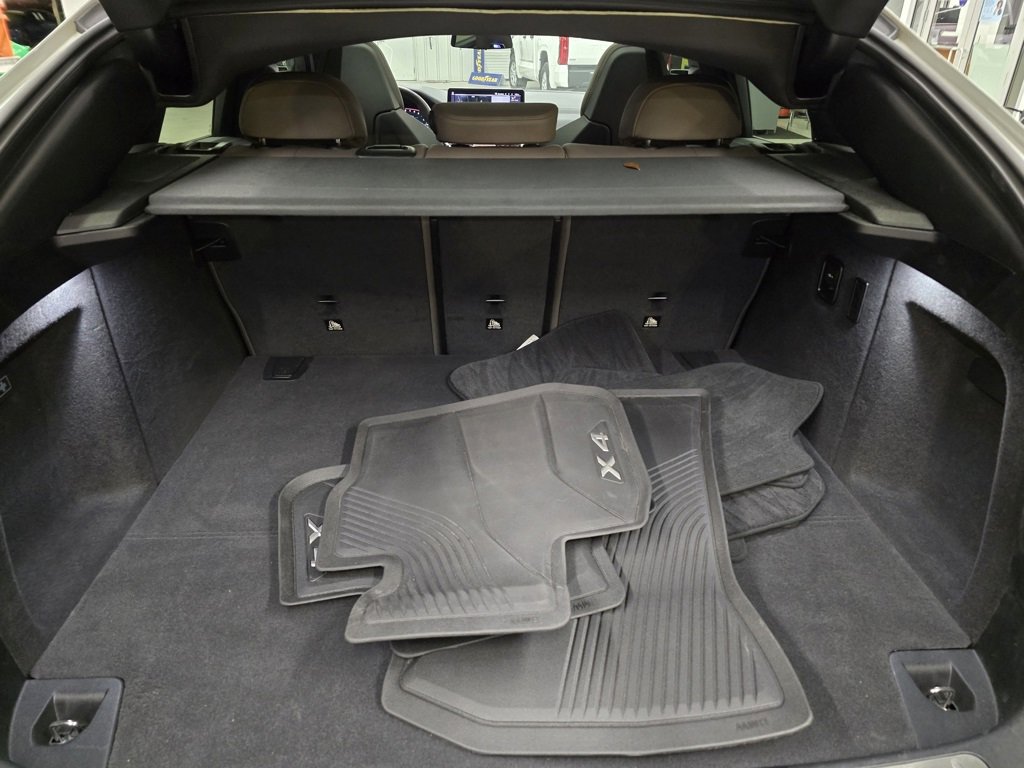 Used 2023 BMW X4 M w/ Executive Package image 40