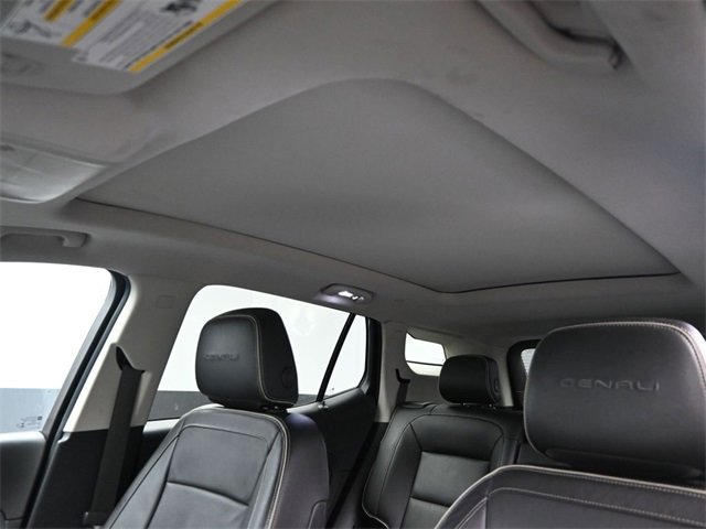 Used 2018 GMC Terrain Denali w/ Advanced Safety Package image 26