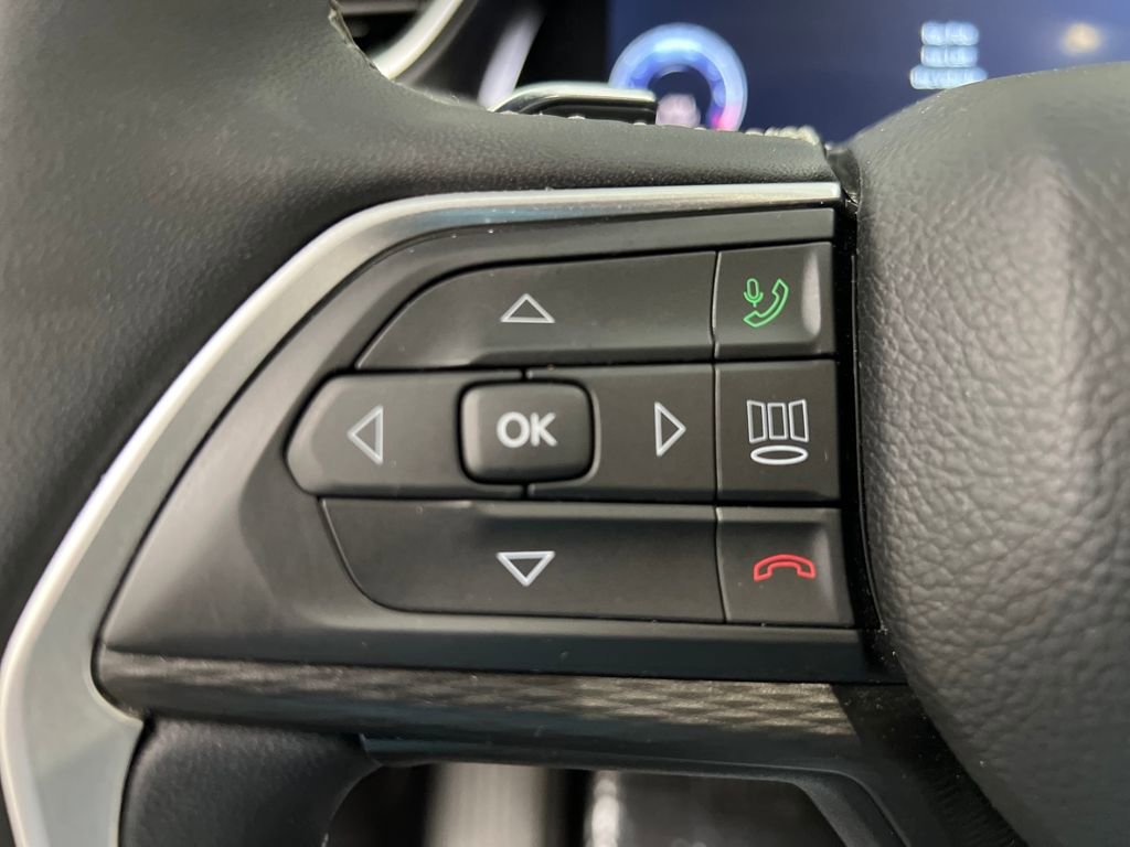 Used 2024 Jeep Grand Cherokee Altitude image 41