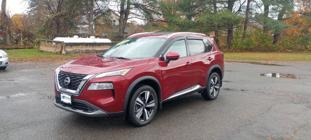 Used 2023 Nissan Rogue SL w/ SL Premium Package image 3