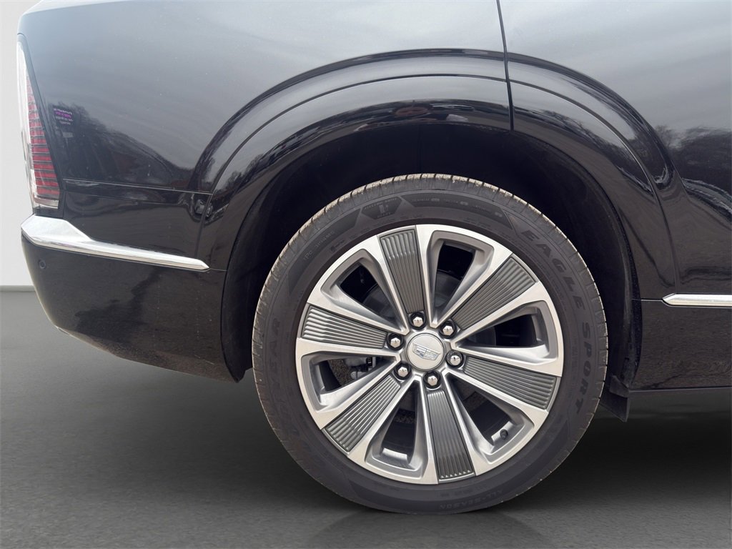 Used 2026 Cadillac Vistiq Luxury image 10