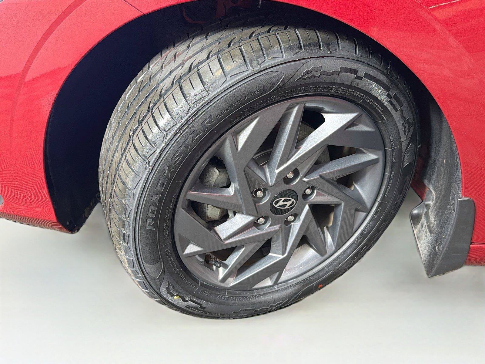 Used 2024 Hyundai Elantra SEL FWD image 36