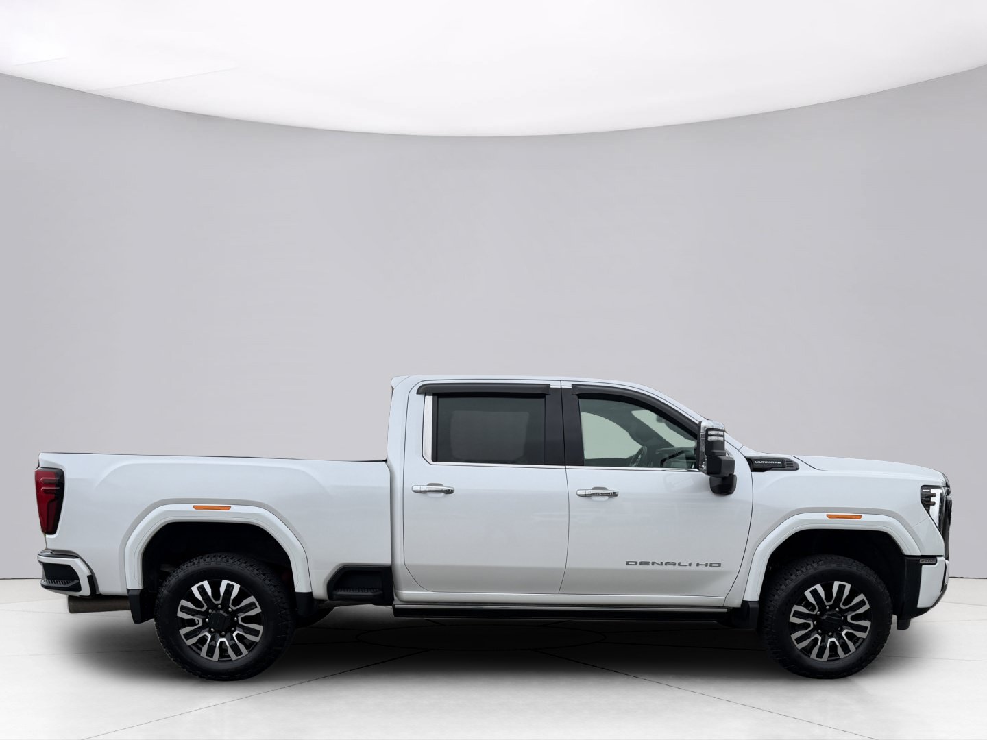 Used 2025 GMC Sierra 2500 Denali Ultimate AWD/4WD image 18
