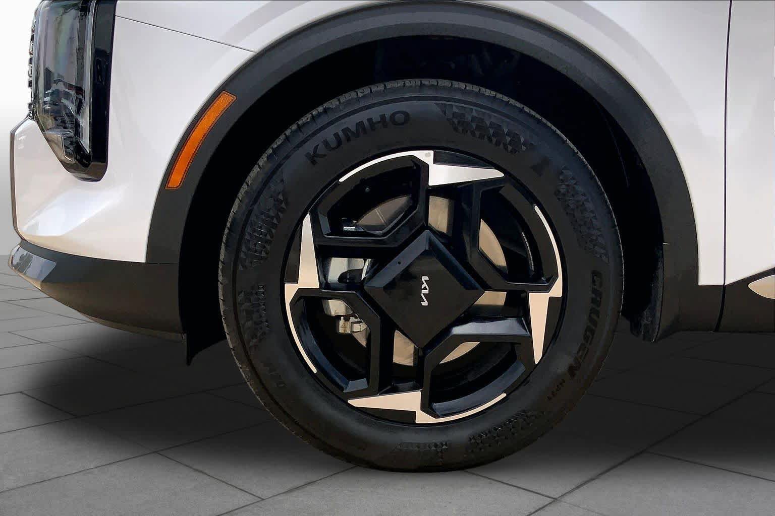 Certified 2026 Kia Sportage EX FWD image 21