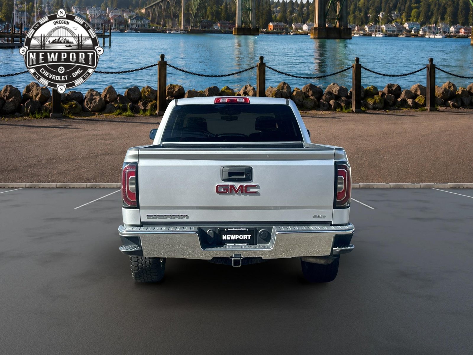 Used 2018 GMC Sierra 1500 SLT w/ SLT Premium Package AWD/4WD image 6