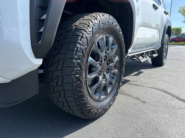 Used 2025 Toyota 4Runner SR5 image 13