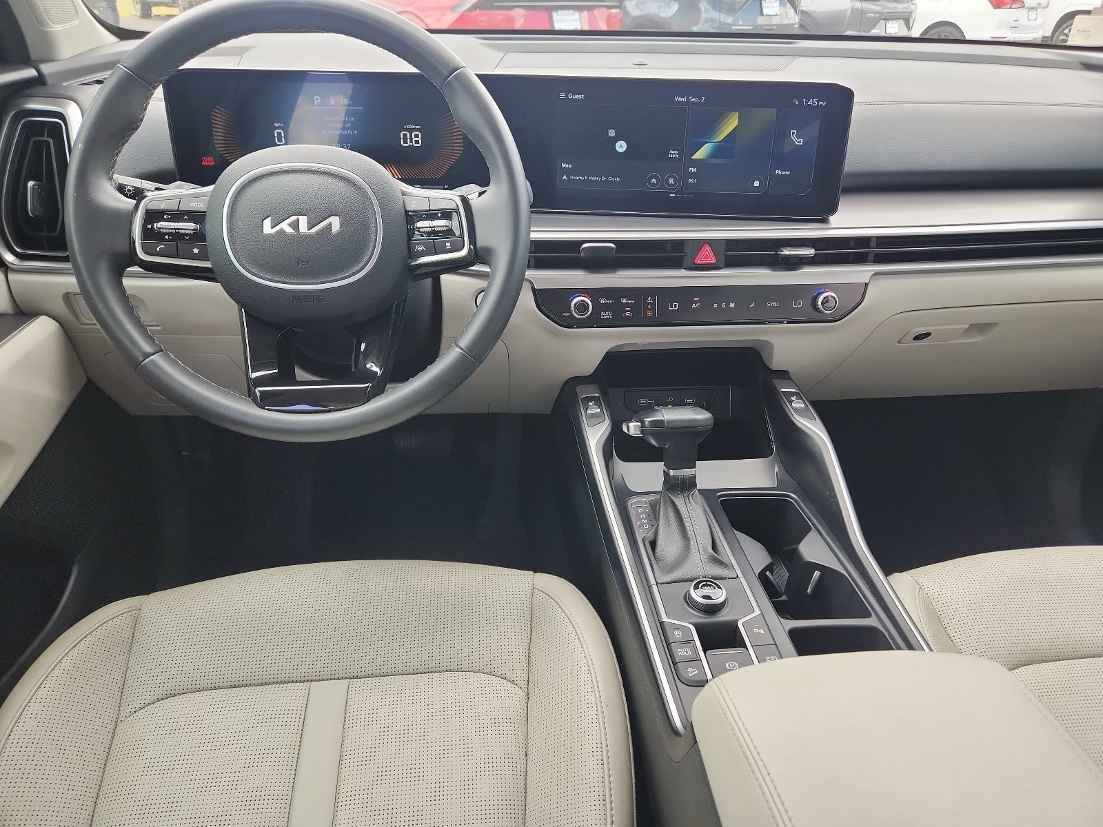 Used 2024 Kia Sorento EX w/ Panoramic Sunroof Package FWD image 11