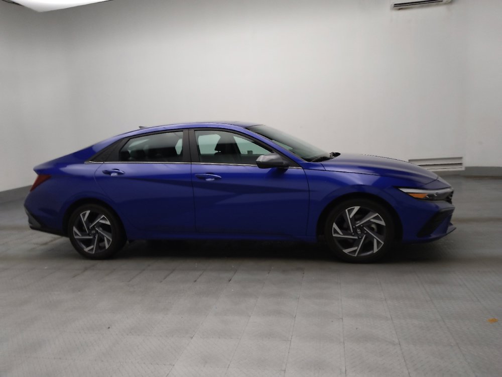 Used 2025 Hyundai Elantra SEL FWD image 11
