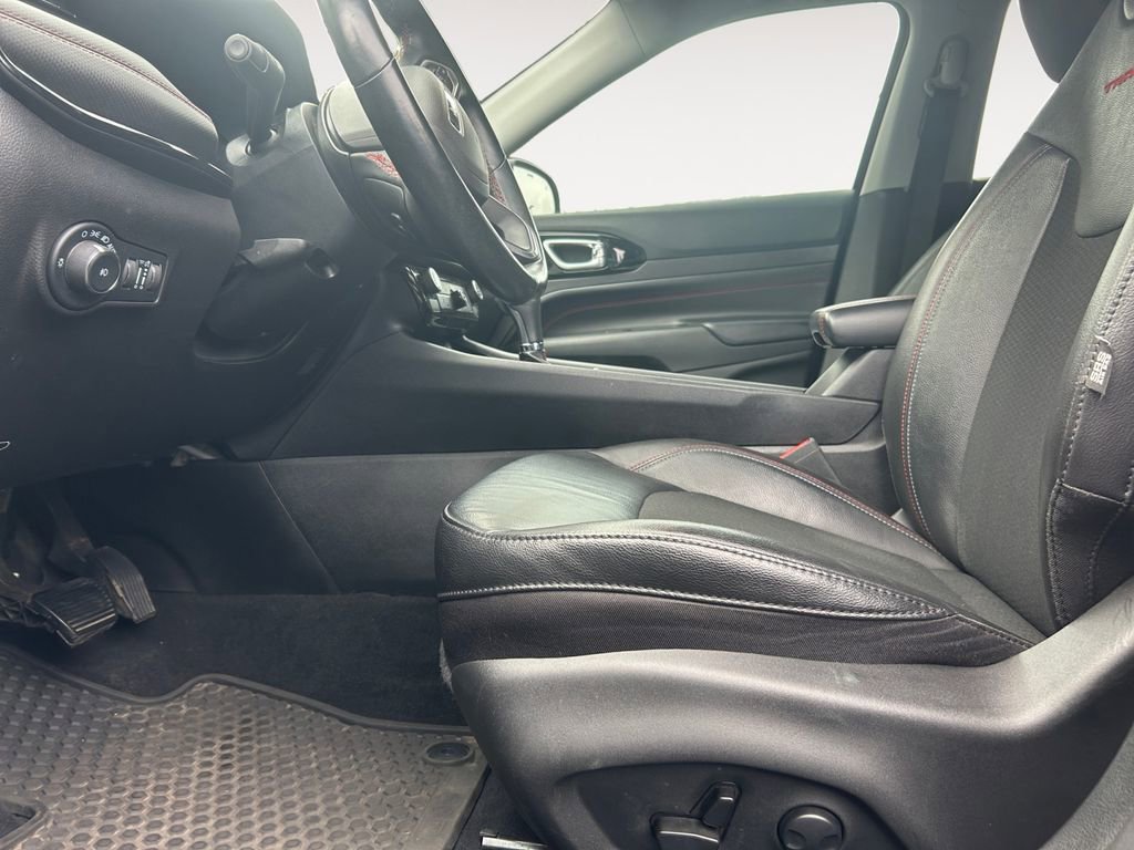 Used 2022 Jeep Compass Trailhawk w/ Trailhawk Convenience Group image 16