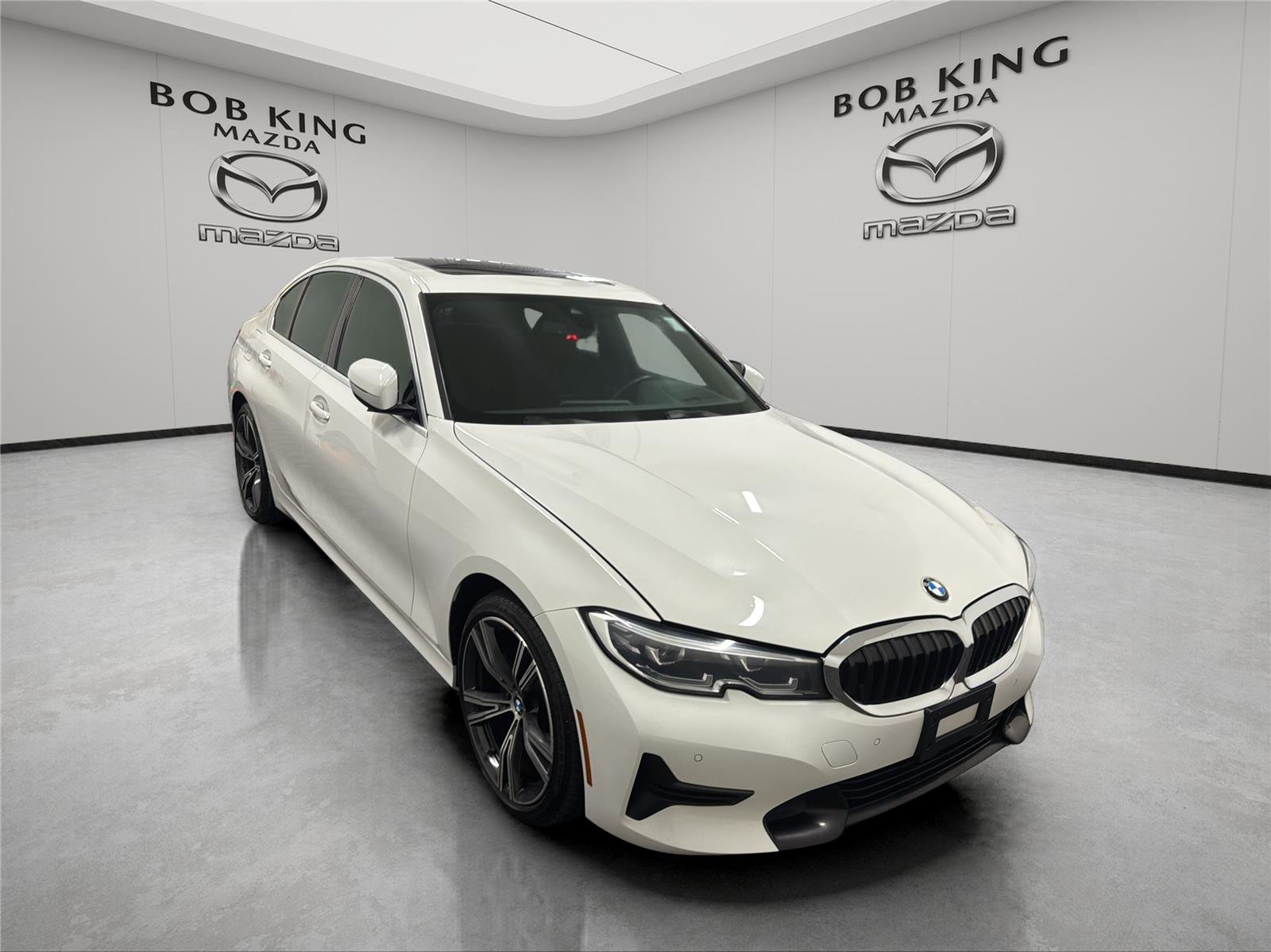 Used 2020 BMW 330i xDrive Sedan w/ Premium Package image 7
