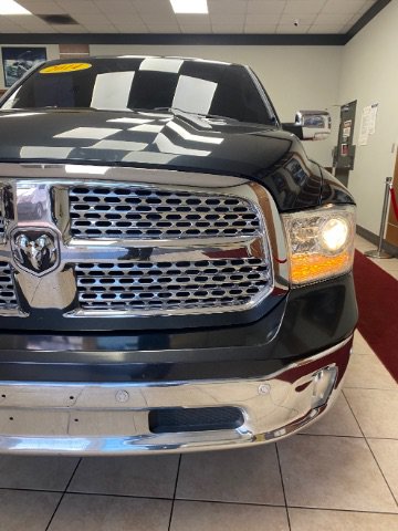 Used 2014 RAM 1500 Laramie w/ Convenience Group RWD image 9