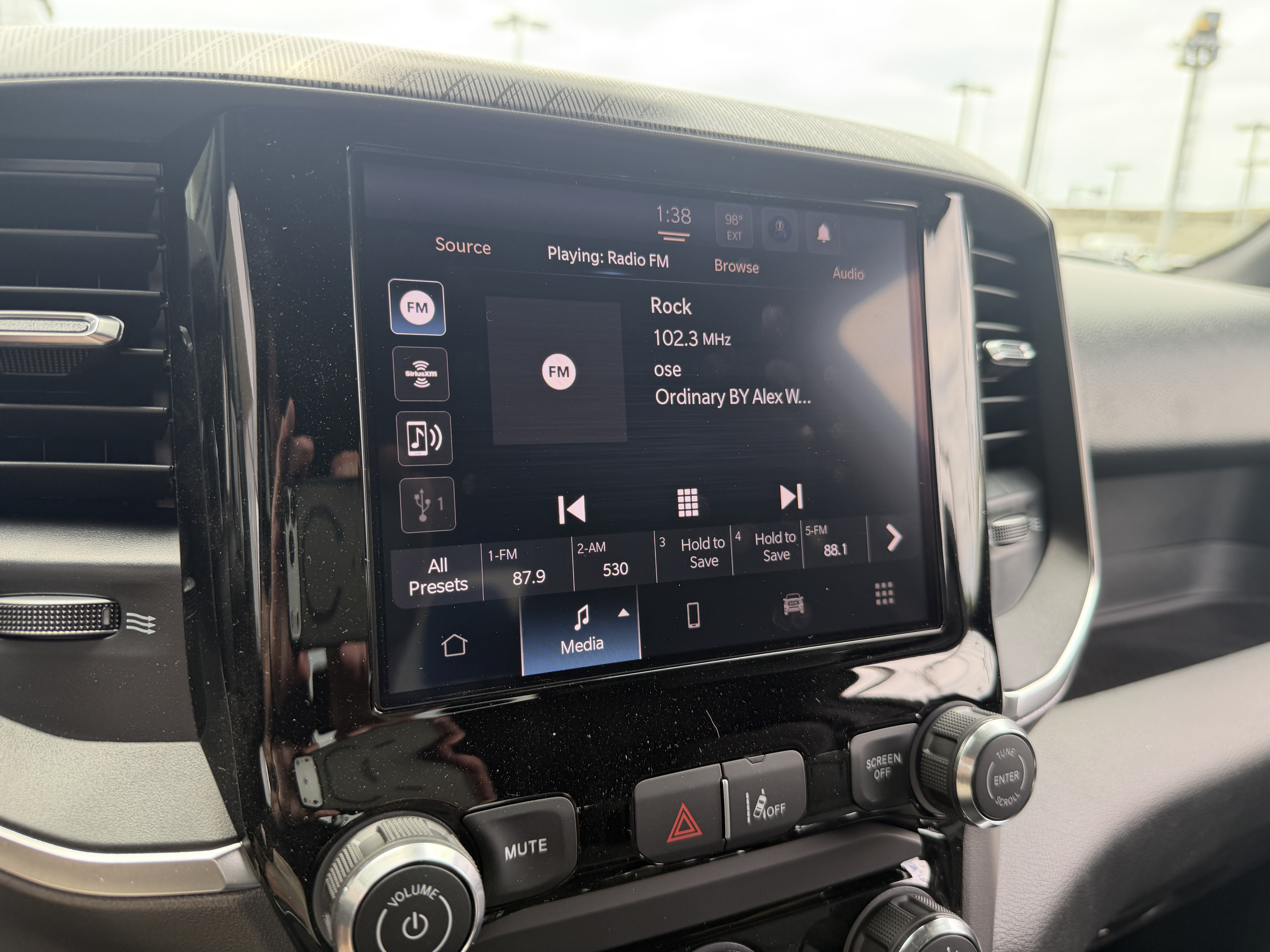 New 2026 RAM 1500 Express AWD/4WD image 39