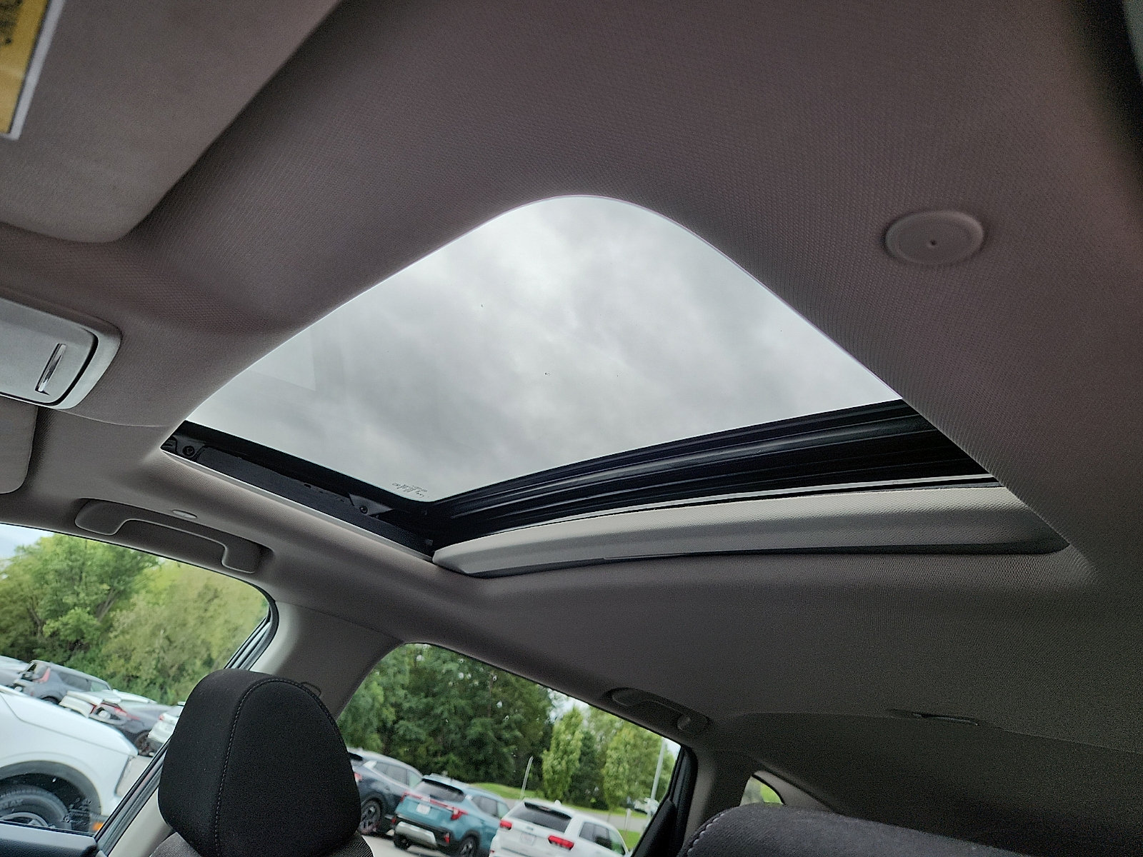 Used 2024 Honda CR-V EX image 14