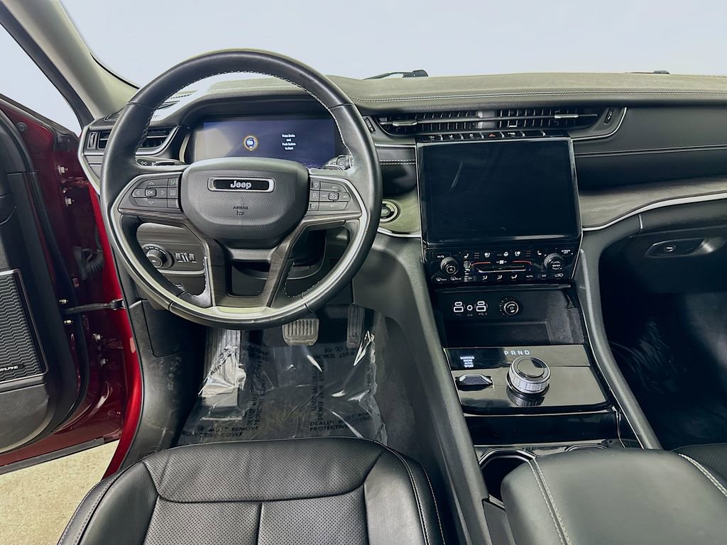 Used 2022 Jeep Grand Cherokee L Limited w/ Luxury Tech Group II image 18