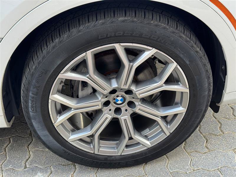 Used 2020 BMW X7 xDrive40i AWD/4WD image 16