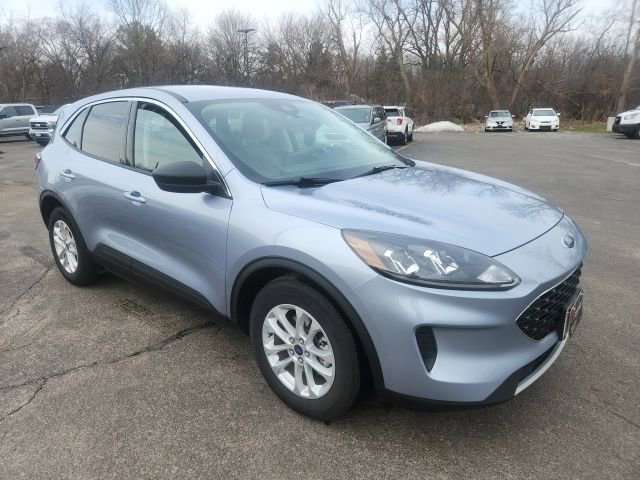 Used 2022 Ford Escape SE w/ Cold Weather Package image 3