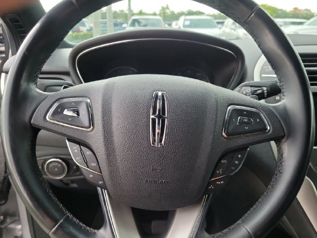Used 2017 Lincoln MKC Select w/ Select Plus Package FWD image 20