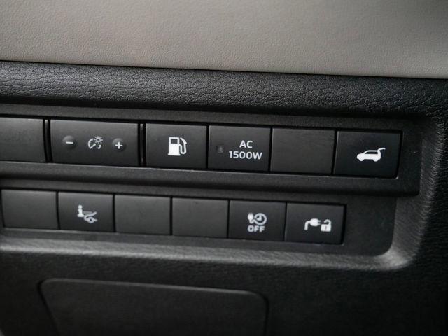 Used 2024 Mitsubishi Outlander SEL AWD/4WD image 18
